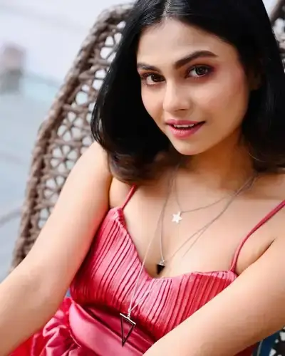 Call Girls Service in Versova