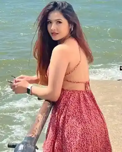 Call Girls in Versova